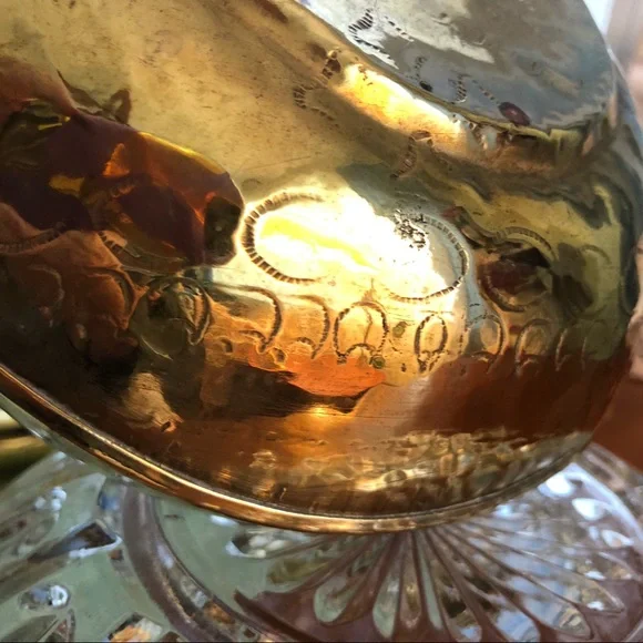 POT BELLY KETTLE ETCHED BRASS TODDY KETTLE MID CENTURY SHABBY CHIC - Picture 2 of 16